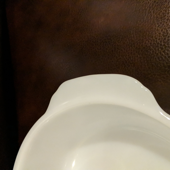 Vintage Anchor Hocking, Fire King Milk Glass Casserole Dish, Scalloped Handles - Picture 3 of 6